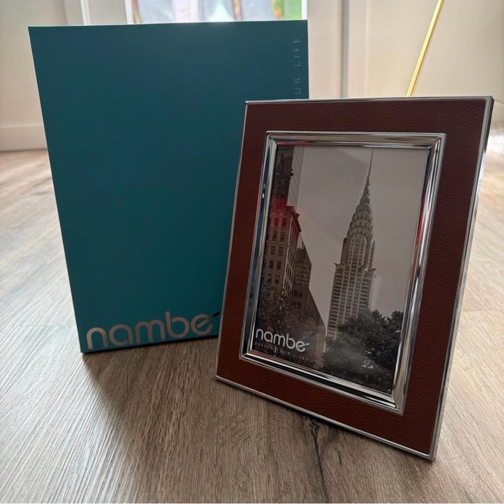 Nambe 5x7 Brown Leather & Polished Silver Photo Frame - Picture 3 of 9